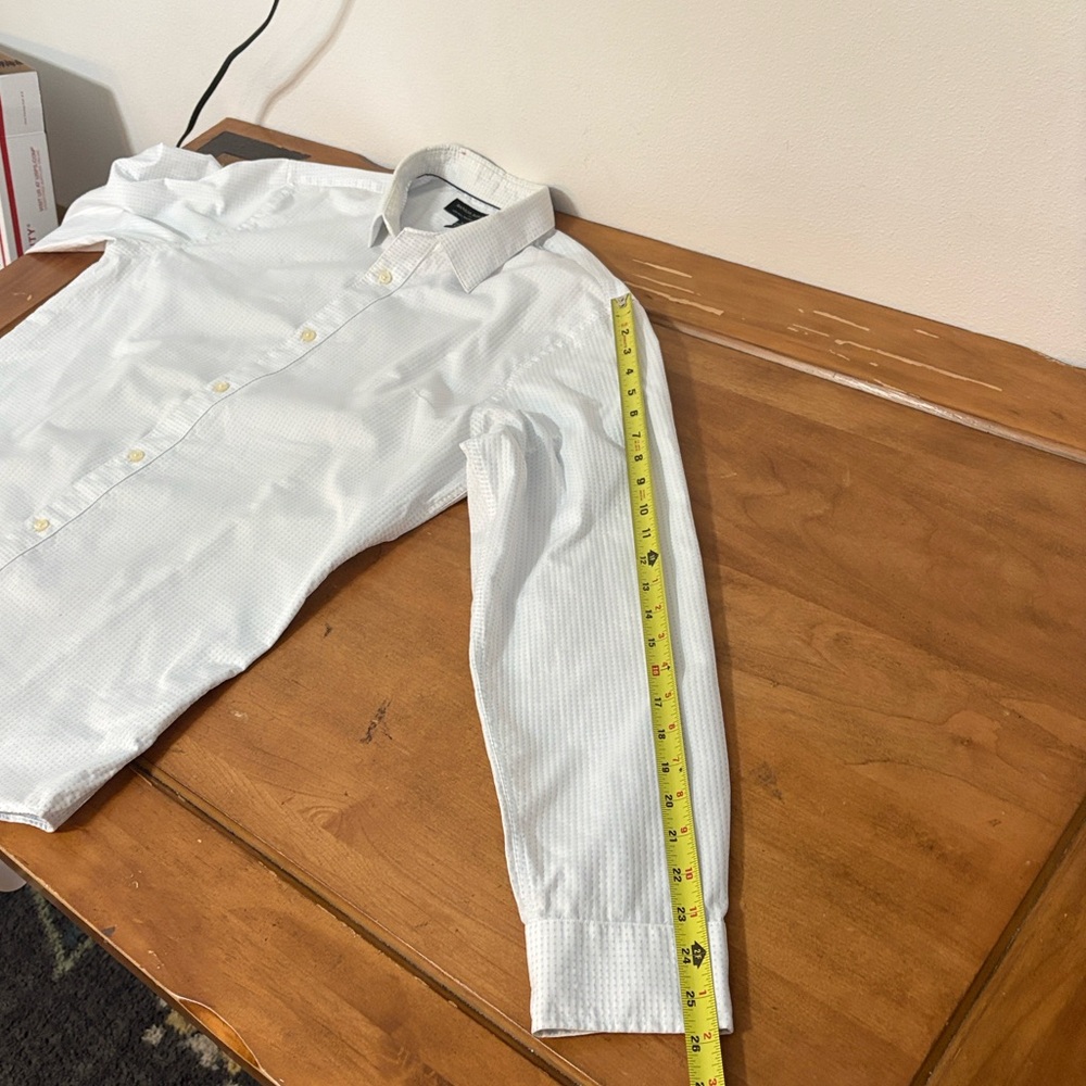 Banana Republic White Checkered Dress Shirt Size Large - Picture 9 of 10
